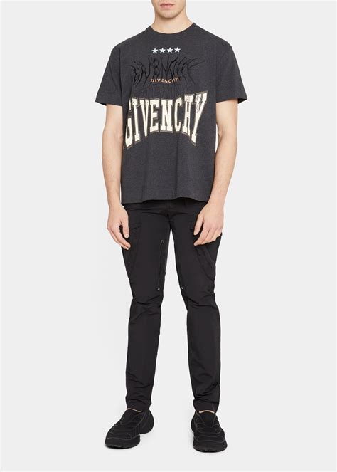 givenchy t shirt quanto veste|Givenchy T.